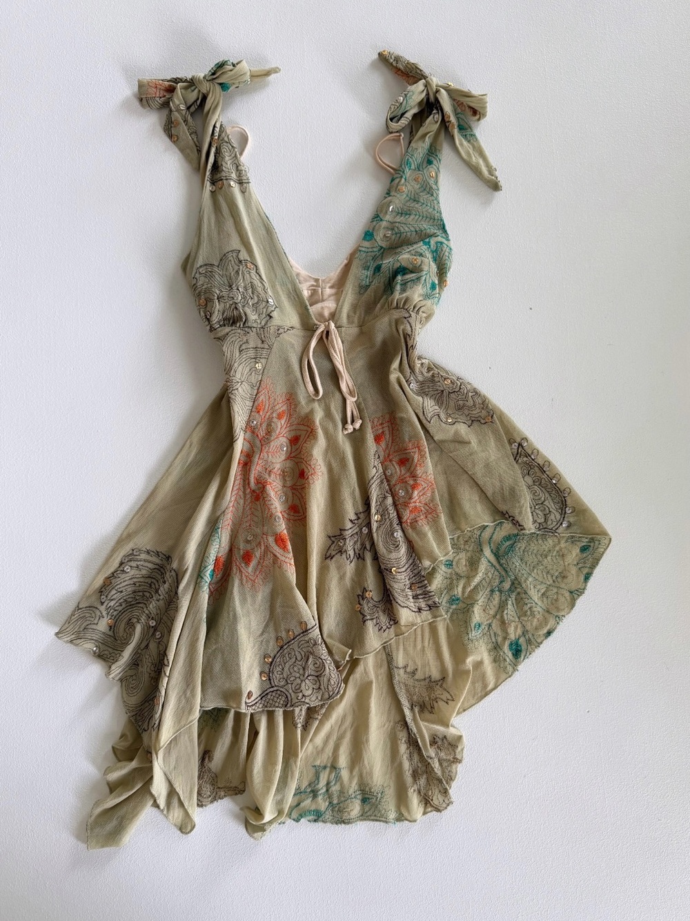 Vintage Lynne Fairy Boho Embroidered Sequin
Tie Shoulder Handkerchief Hem Cami T